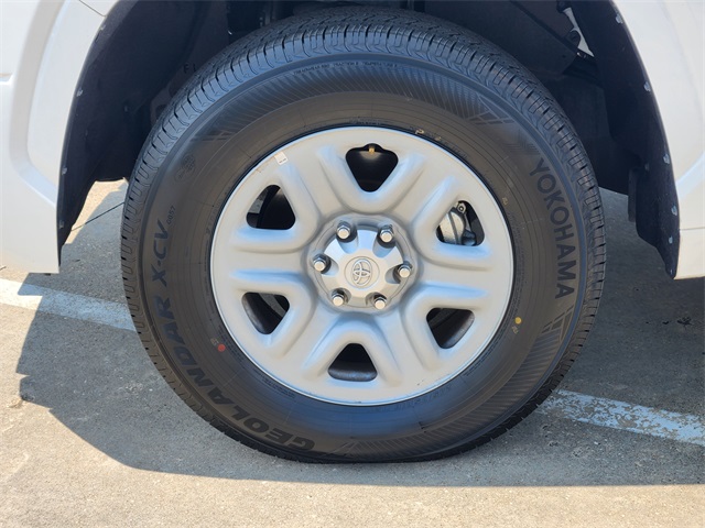 2024 Toyota Tundra SR photo 9