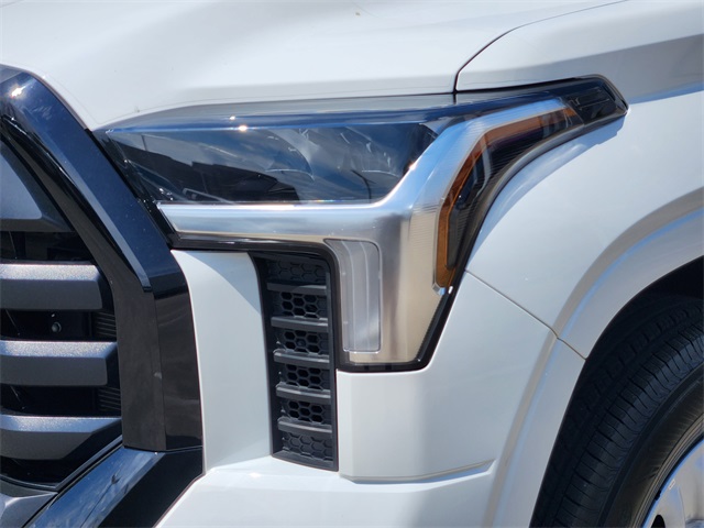 2024 Toyota Tundra SR photo 8