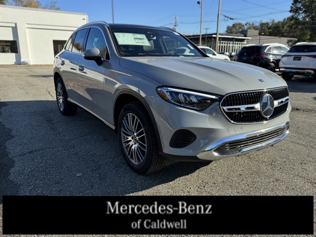 2026 Mercedes-Benz GLC Base's photo
