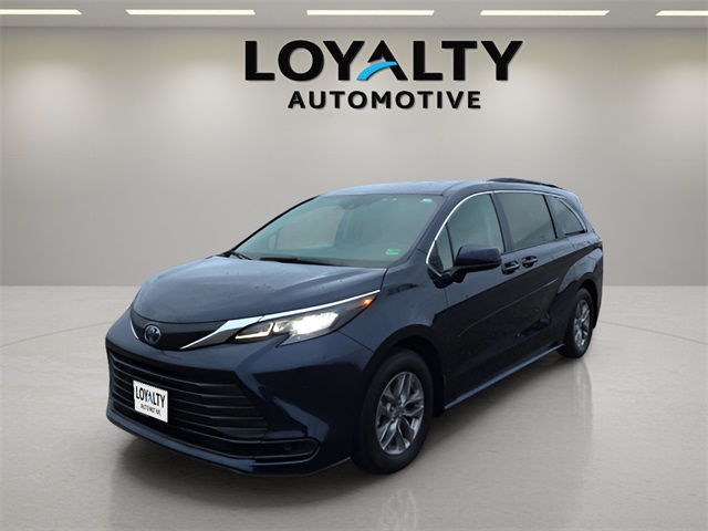 Used 2024 Toyota Sienna Van