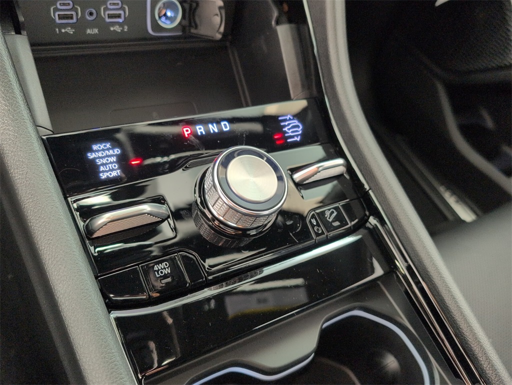 new 2025 Jeep Grand Cherokee L car, priced at $51,370