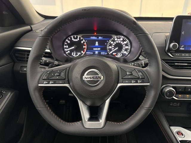 2022 Gun Metallic Nissan Altima 2.5 SR FWD Sedan