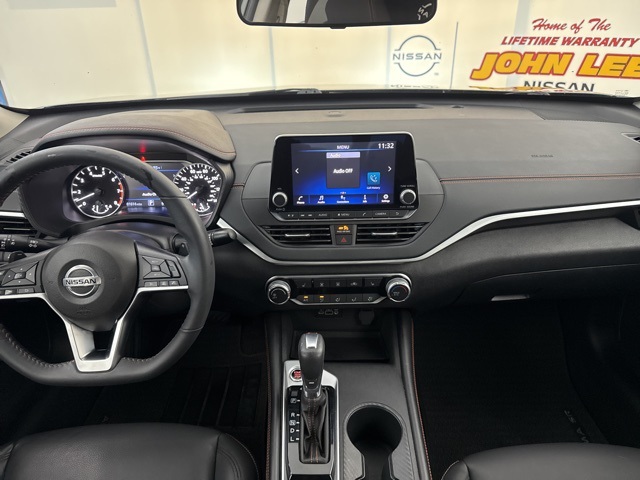 2022 Gun Metallic Nissan Altima 2.5 SR FWD Sedan