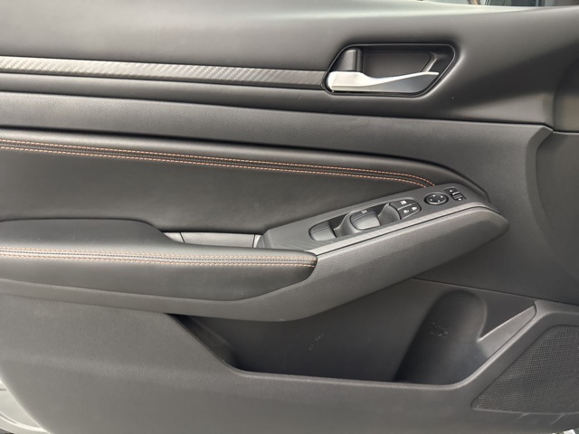 2022 Gun Metallic Nissan Altima 2.5 SR FWD Sedan