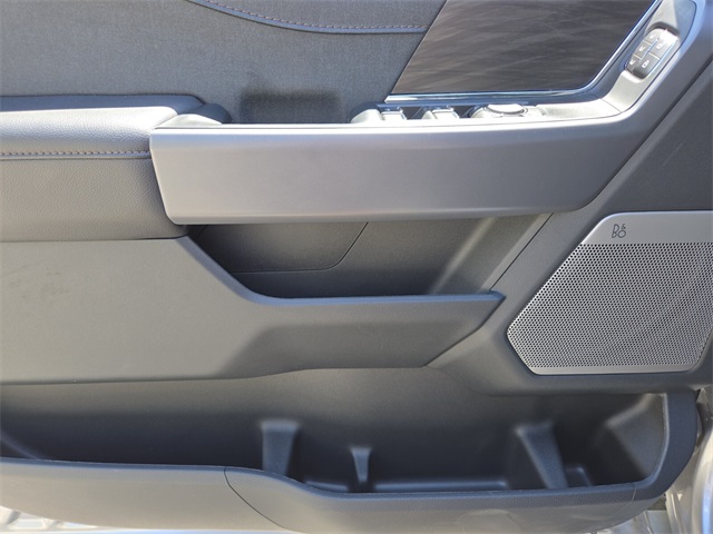 New 2025 Ford F-150 Lariat 4D SuperCrew