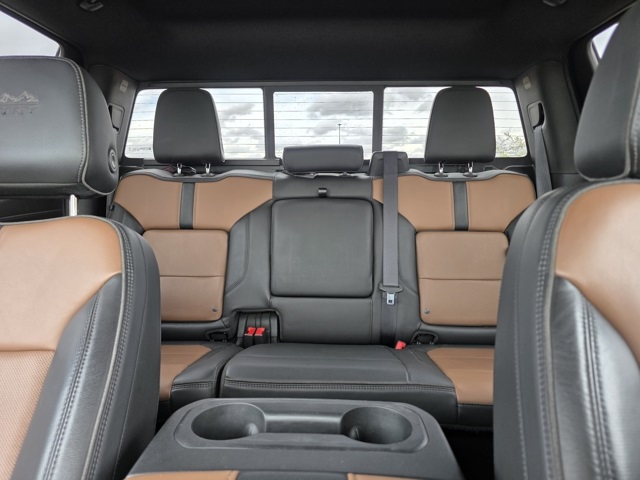 2020 Chevrolet Silverado 1500 4WD Crew Cab Short Bed High Country