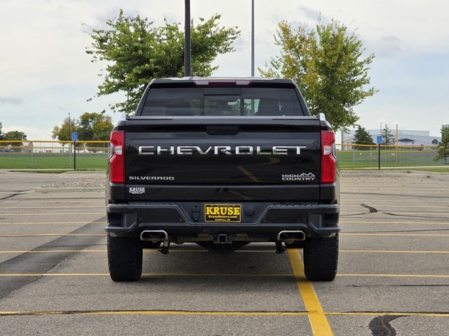 2020 Chevrolet Silverado 1500 4WD Crew Cab Short Bed High Country