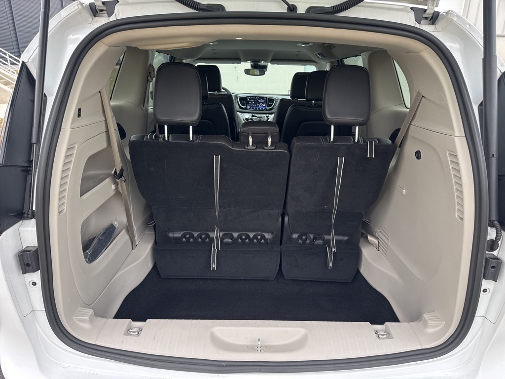 used 2024 Chrysler Pacifica car, priced at $29,807