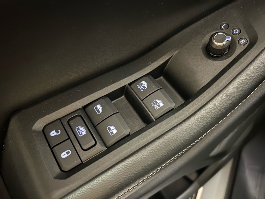 used 2024 Jeep Grand Cherokee L car, priced at $33,998