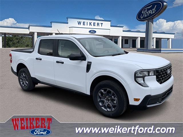 2025 Oxford White Ford Maverick XLT FWD Truck