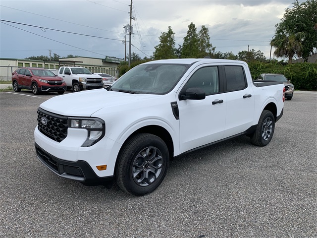 2025 Oxford White Ford Maverick XLT FWD Truck