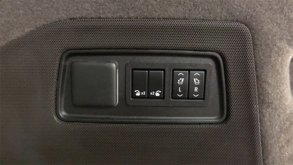 2022 Cadillac Escalade - 336860