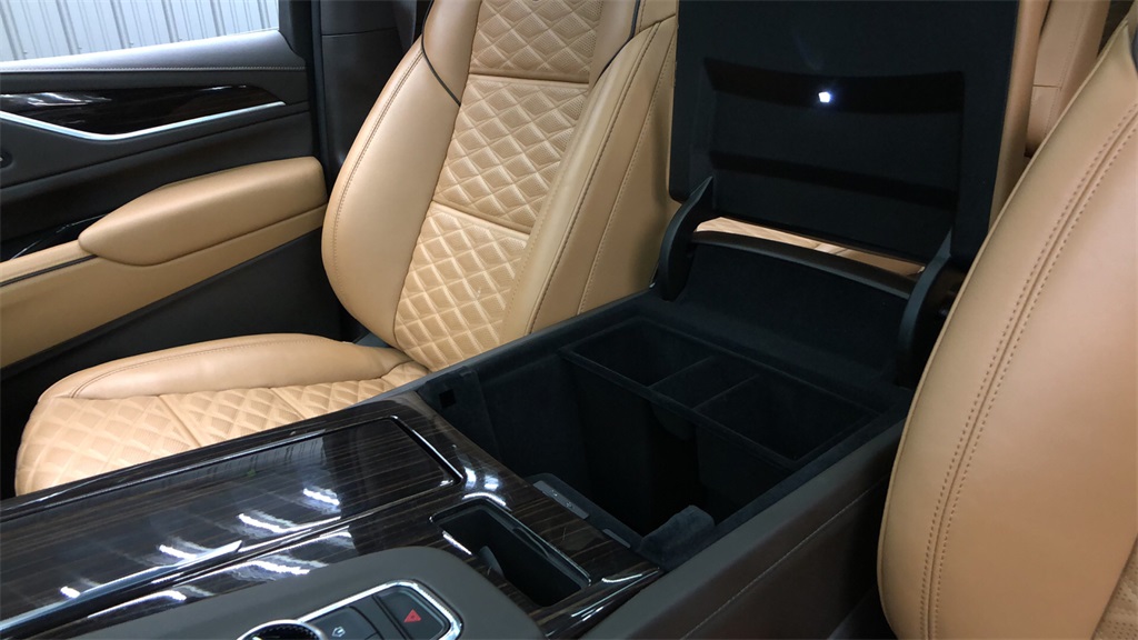 2022 Cadillac Escalade - 336860
