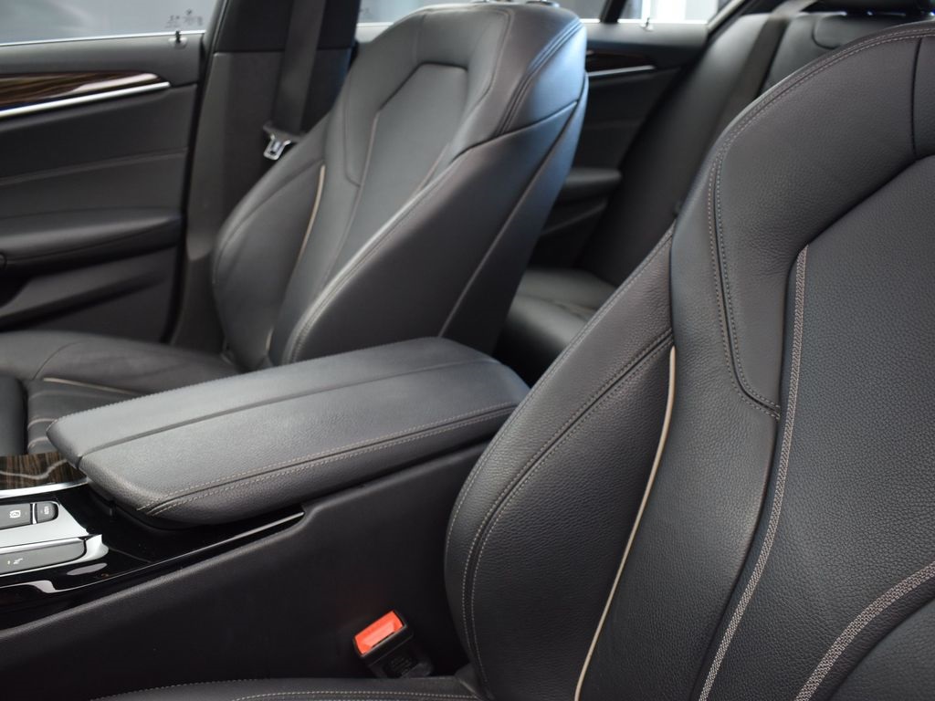 2019 Bluestone Metallic BMW 5 Series 540i RWD Sedan