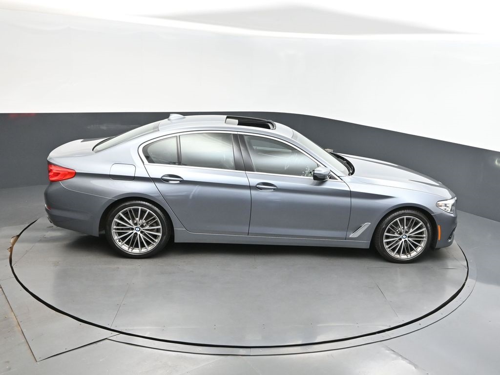 2019 Bluestone Metallic BMW 5 Series 540i RWD Sedan