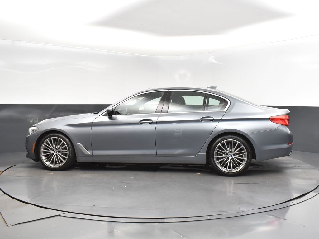 2019 Bluestone Metallic BMW 5 Series 540i RWD Sedan