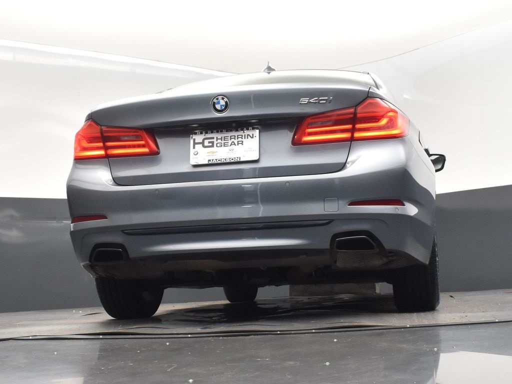 2019 Bluestone Metallic BMW 5 Series 540i RWD Sedan