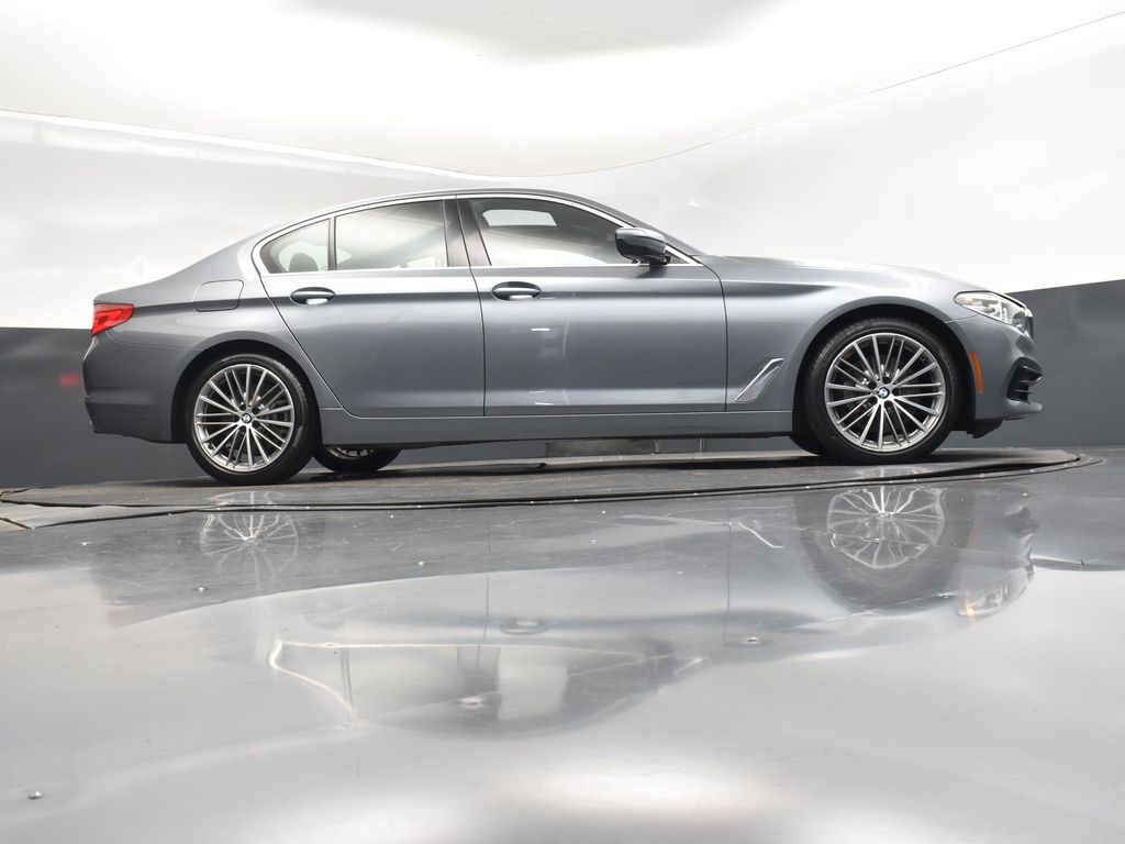 2019 Bluestone Metallic BMW 5 Series 540i RWD Sedan