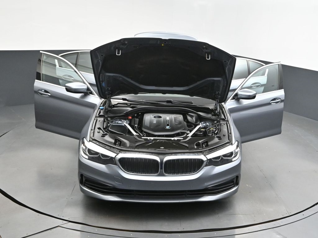 2019 Bluestone Metallic BMW 5 Series 540i RWD Sedan