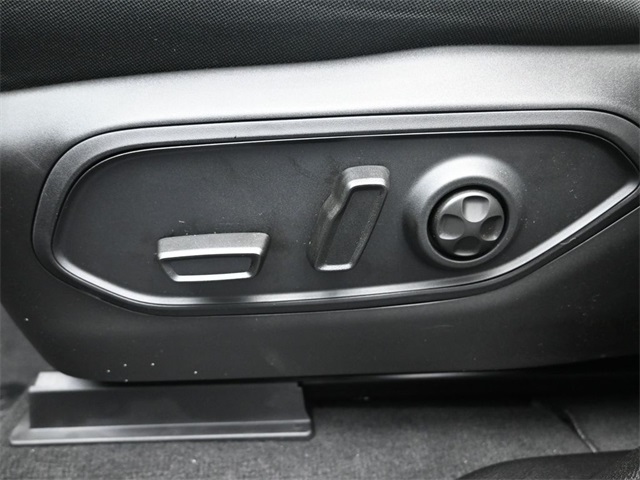 new 2025 Jeep Grand Cherokee L car, priced at $36,999