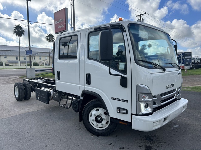 2024 Isuzu NPR HD's photo