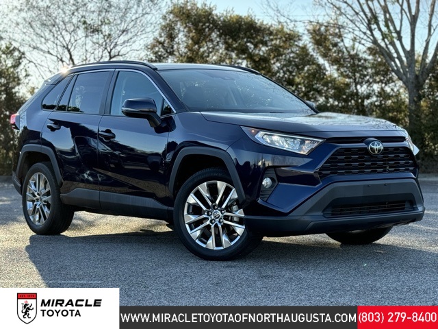 2021 Toyota RAV4 XLE Premium's photo