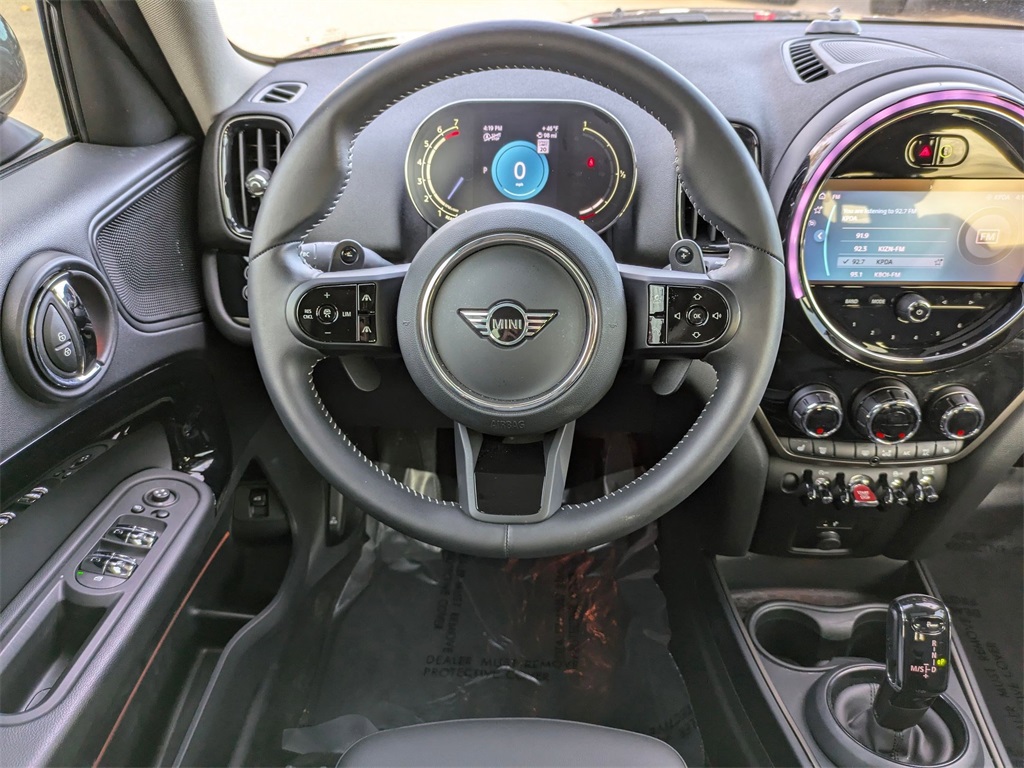2024 Mini Cooper Signature photo 13