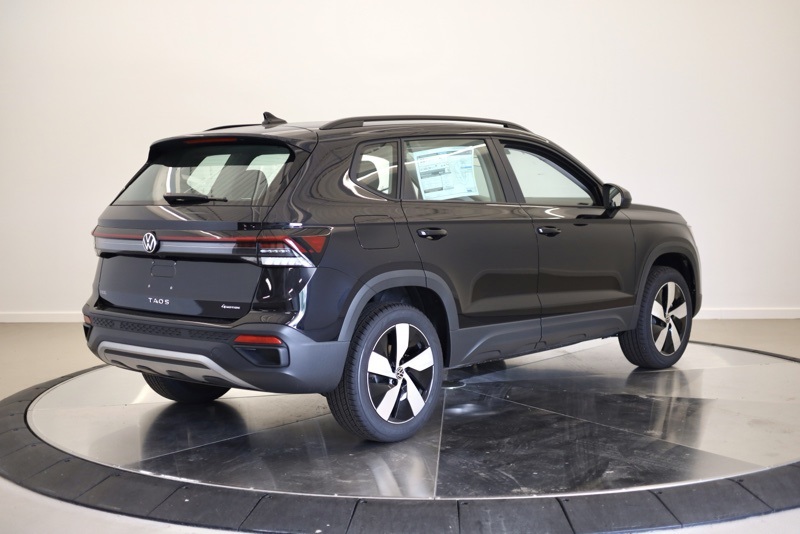 2025 Volkswagen Taos S photo 3