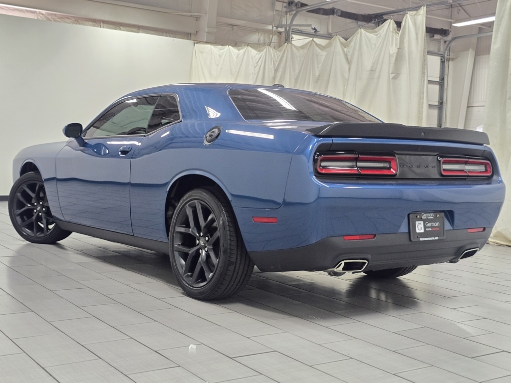2022 Dodge Challenger SXT photo 9
