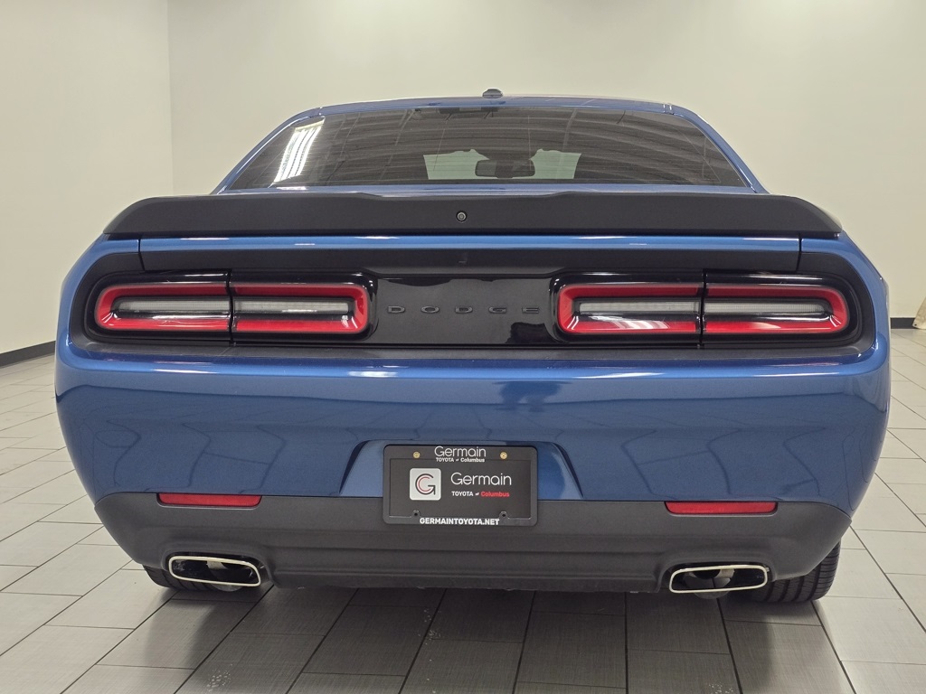 2022 Dodge Challenger SXT photo 10