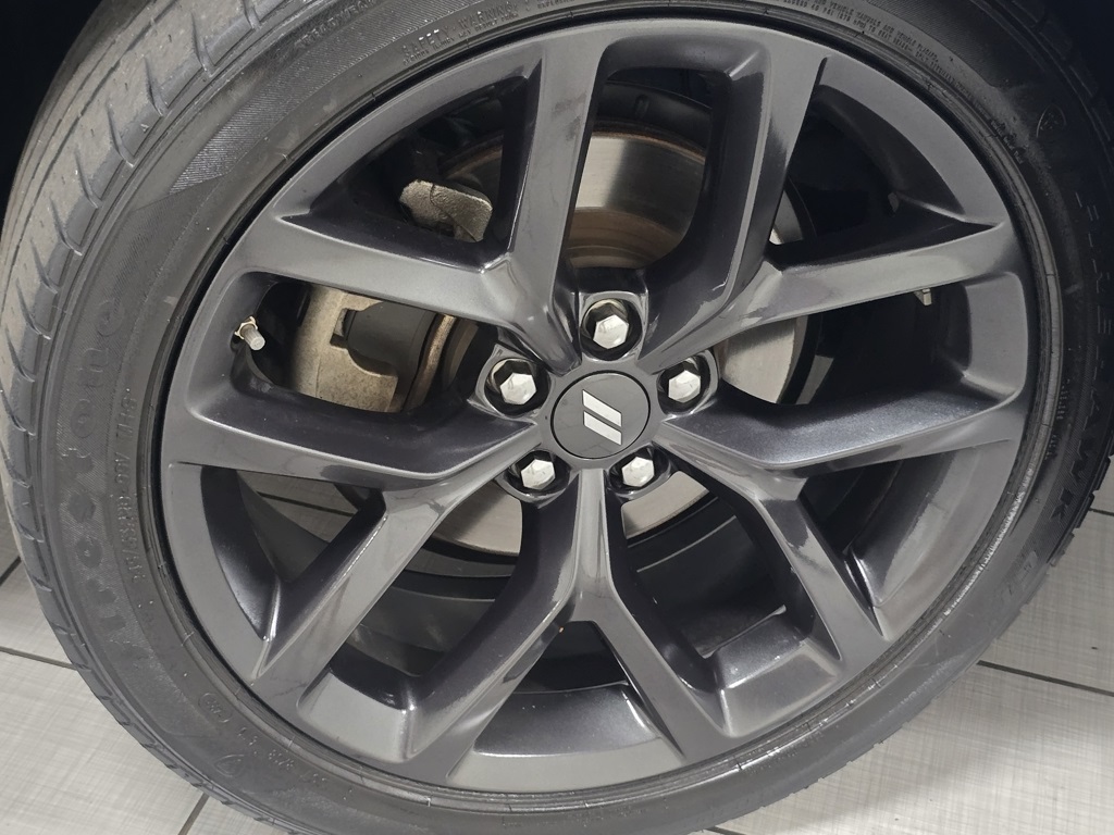 2022 Dodge Challenger SXT photo 5