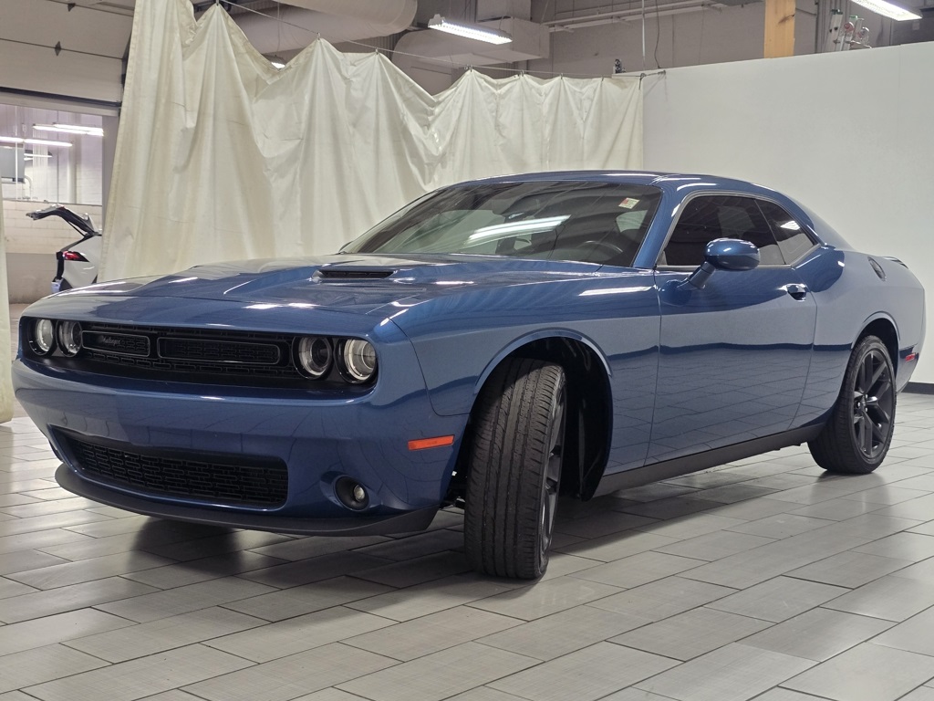 2022 Dodge Challenger SXT photo 7