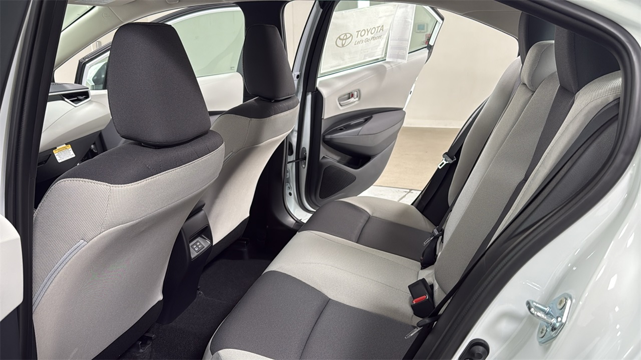 2026 Toyota Corolla LE photo 14