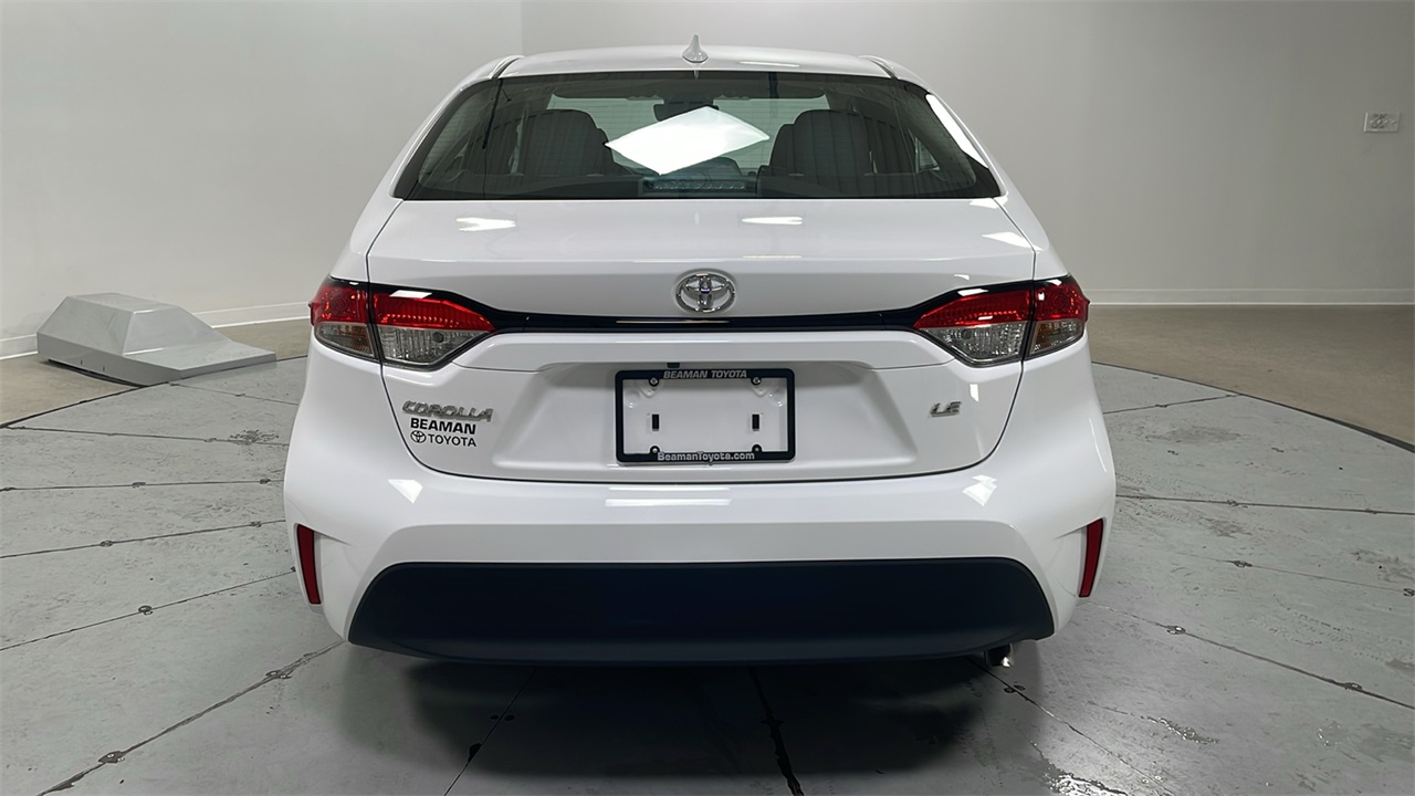 2026 Toyota Corolla LE photo 4