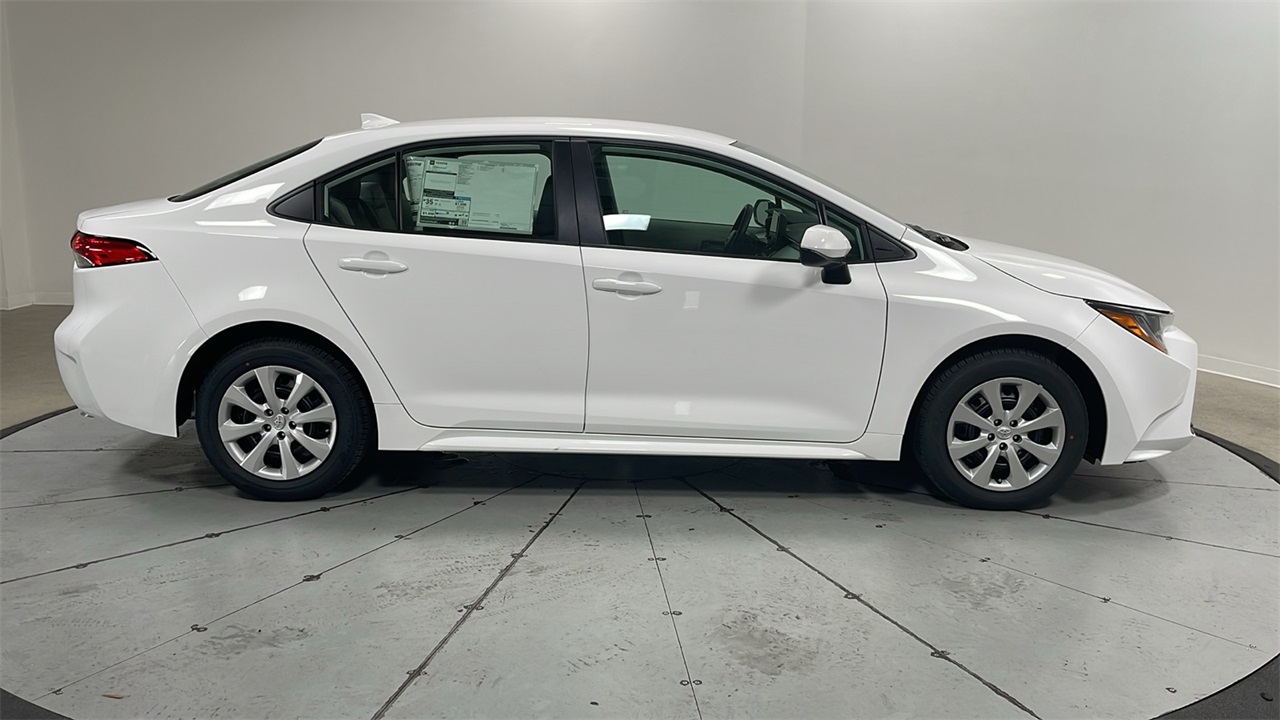 2026 Toyota Corolla LE photo 6