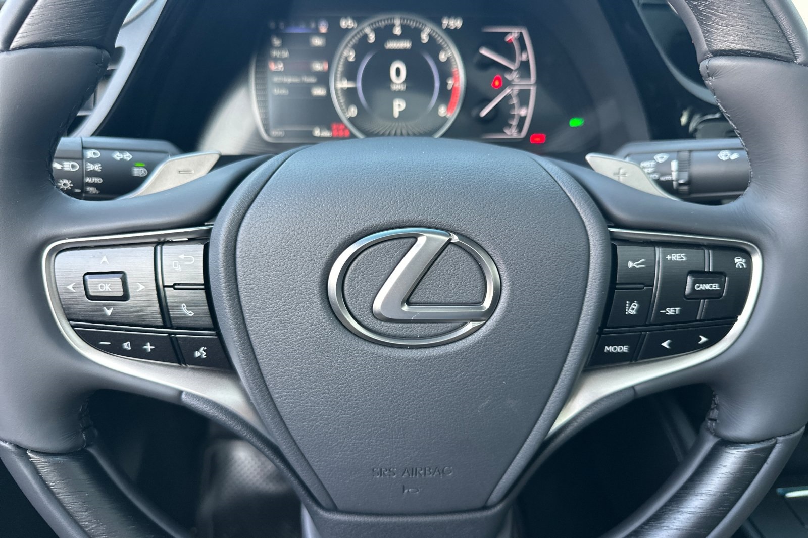 2025 Lexus ES 350 Luxury photo 19