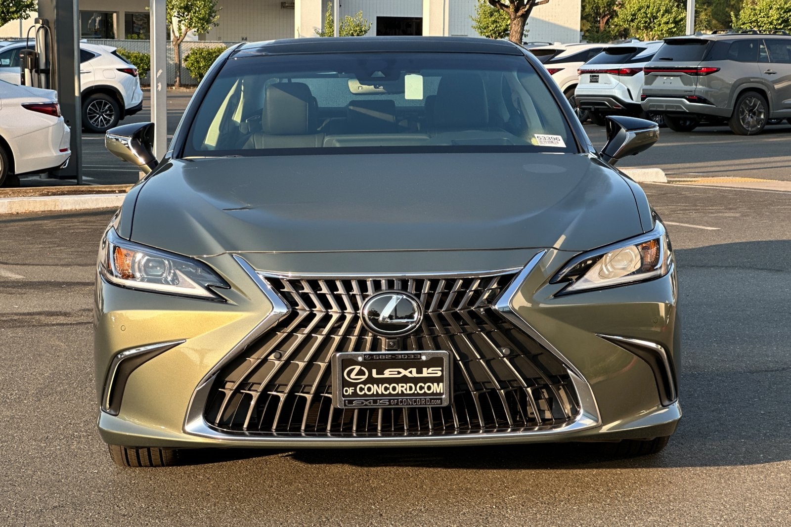 2025 Lexus ES 350 Luxury photo 6