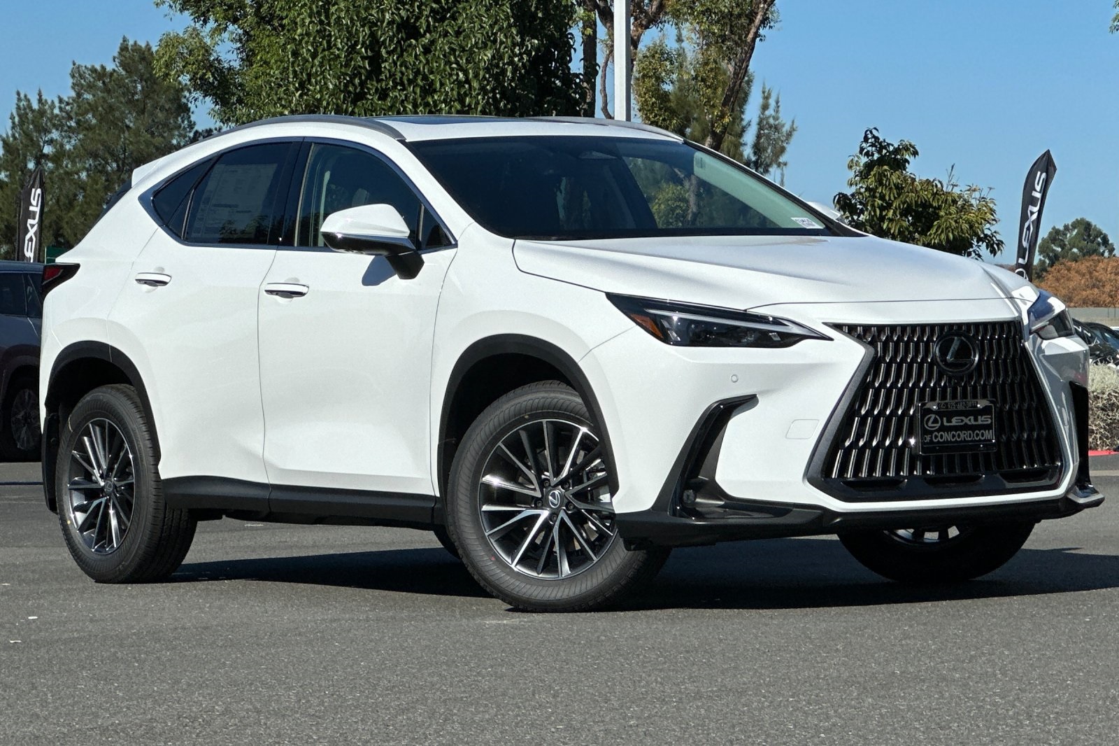2026 Lexus NX 350 Premium AWD photo 2