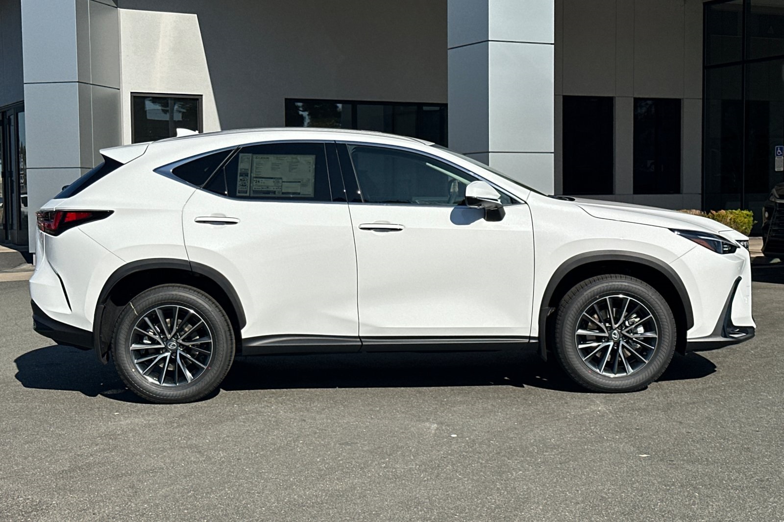 2026 Lexus NX 350 Premium AWD photo 3