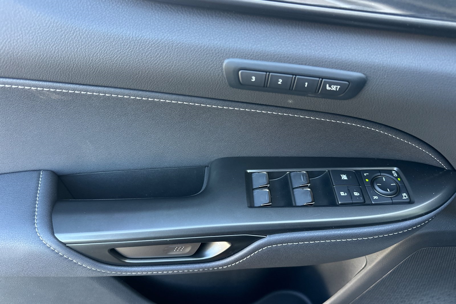 2026 Lexus NX 350 Premium AWD photo 8