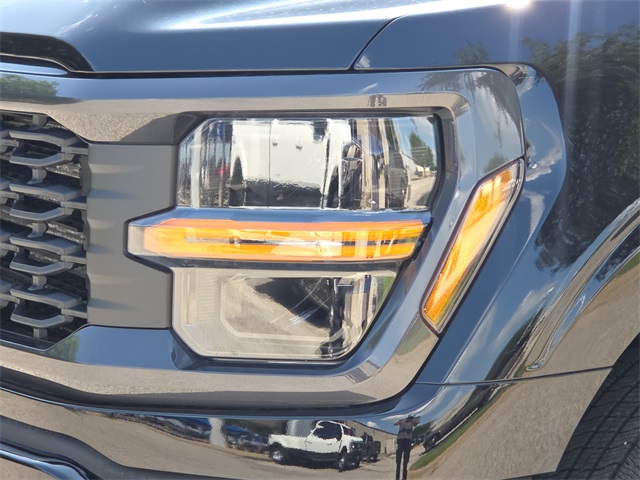 2025 Ford F-150 STX photo 4