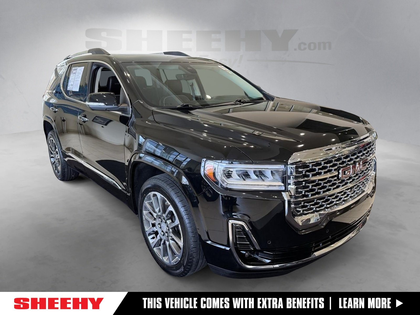 2020 GMC Acadia Denali's photo