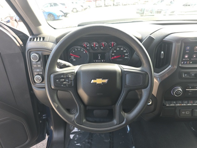 2023 Chevrolet Silverado 1500 Custom photo 12