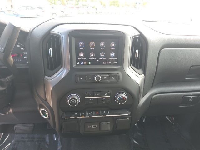 2023 Chevrolet Silverado 1500 Custom photo 16