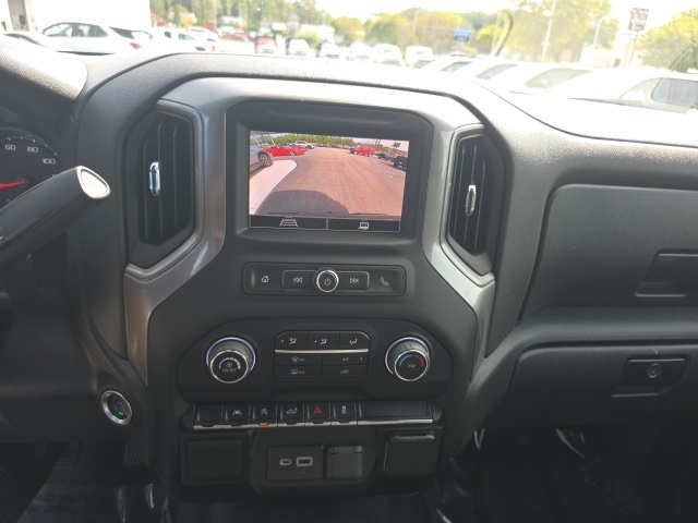 2023 Chevrolet Silverado 1500 Custom photo 17