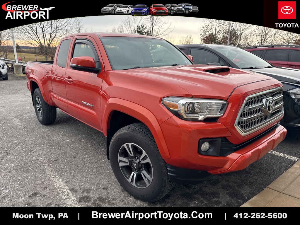 2017 Toyota Tacoma TRD Sport's photo