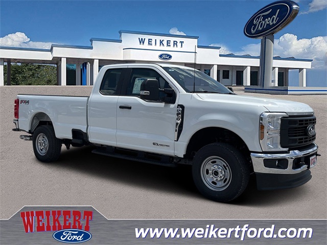 2025 Oxford White Ford Super Duty F-250 SRW XL Truck