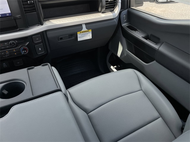 2025 Oxford White Ford Super Duty F-250 SRW XL 4X4 Truck