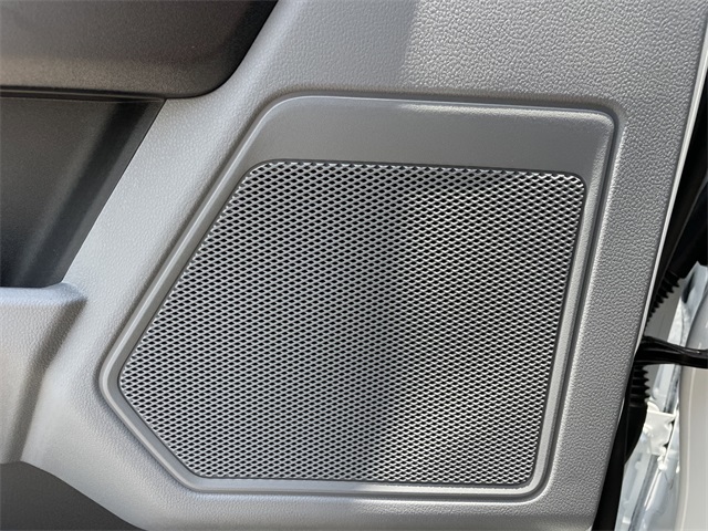 2025 Oxford White Ford Super Duty F-250 SRW XL 4X4 Truck