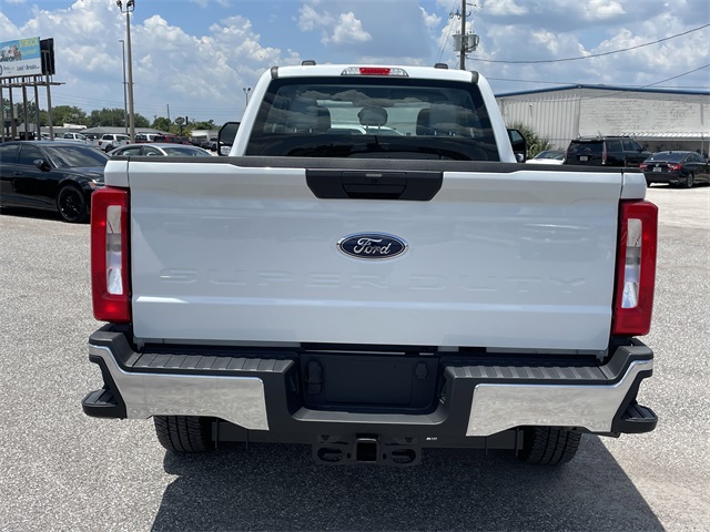 2025 Oxford White Ford Super Duty F-250 SRW XL 4X4 Truck